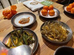 -湊湊火锅·茶憩(杭州湖滨银泰in77店)
