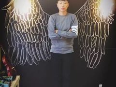 -志龙皇冠吃货椰子铺