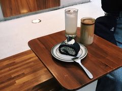 -Line 咖啡(石厦花园店)