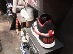 -NIKE上海青浦优选体验店