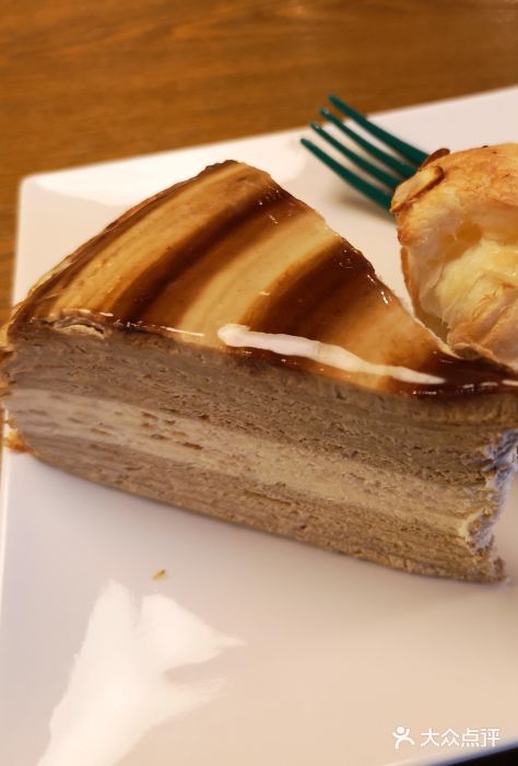 星巴克臻选(武汉宝利金店)星巴克咖啡千层蛋糕图片