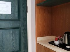 -泸州泸舍酒店(江阳区水井沟步行街店)