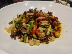 -临界音乐酒馆·小龙虾·江湖菜(华熙LIVE·鱼洞店)