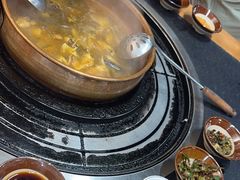 -阿山卓·野生菌火锅·纳西火塘烤肉