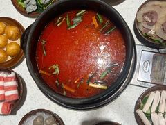酸汤牛肉-贵府酸汤牛肉火锅·贵州老字号(飞山街店)