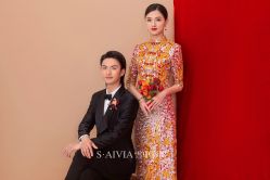 -雪中彩影婚纱摄影·微光艺术中心