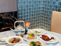 -景月阁空中食府(希尔顿酒店)