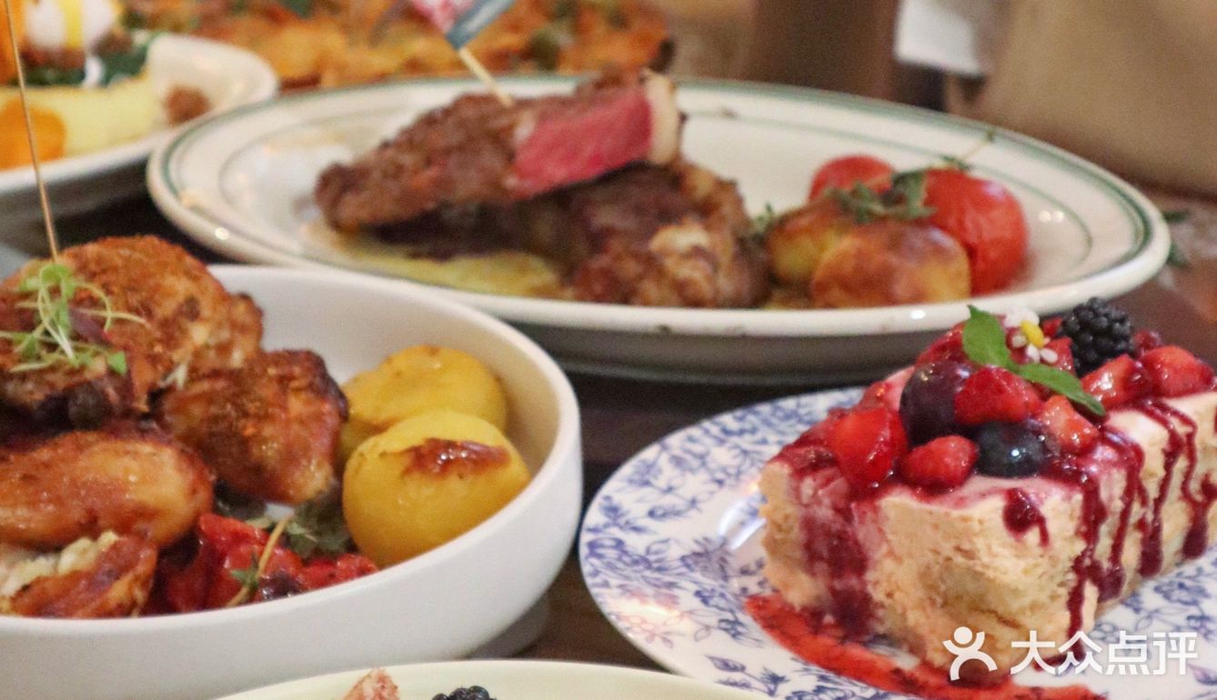 和喜欢的人一起吃饭，连空气都会变得浪漫！