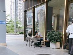 -星巴克臻选(深圳龙华红山天虹店)