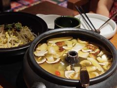 -云海肴·汽锅鸡·云南菜(天山百盛优客店)