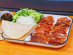 -品味斋片皮烤鸭(下沙宝龙店)