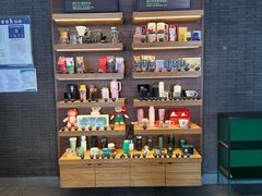-星巴克臻选(济南万达店)