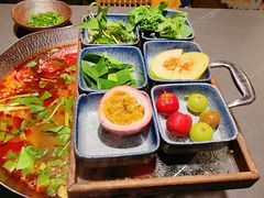 -楠小云·云南鲜牛野生菌自助火锅(九眼桥店)
