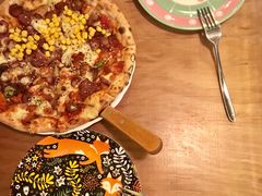 招牌狂野双拼夏威夷披萨-盘炉forenza·云贵川融合小食堂 ( 钟楼中柳巷店)