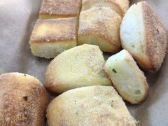 香蒜松软方方包-达美乐比萨(深圳广厦路店)