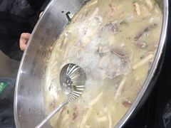 -正宗简阳羊肉汤(荣盛·布鲁明顿广场店)