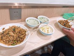 -酱壹老三饵丝(南宁南路店)