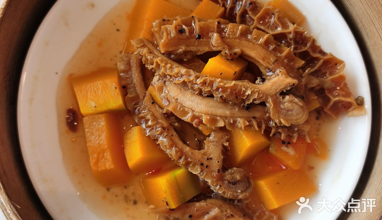 打卡旋转餐厅🍱美食☕️喝茶👀看美景