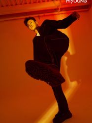 -变画·发型STUDIO