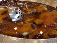 -鑫巴蜀小镇 · 水煮鱼专研店(玉桥店)