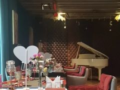 -塞纳河法国餐厅(唐延路店)