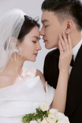 点击看大图 -挪娅婚纱摄影皇家会所