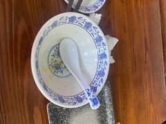 -老天桥酱肉烧饼夹肘子(天桥店)