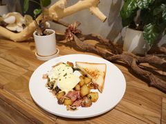 焗马铃薯块-Common Table · Brunch & Coffee