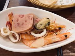 -樾餐厅泰式海鲜火锅(民歌湖店)
