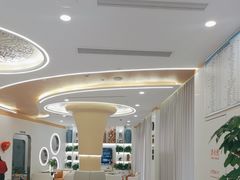 -皓齿连锁·雅贝健口腔·种植·矫正中心(虹口曲阳路店)