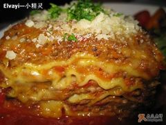 牛肉千层面近近景-榖屋house of flour(张江首店)