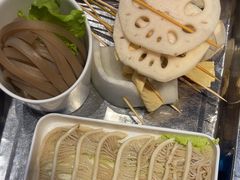 -钢管厂五区小郡肝串串香(蜀都万达店)