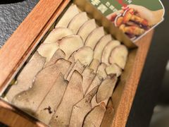 见手青-季季山·云南野生菌火锅(上海首店)