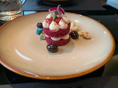 红丝绒蛋糕-上海苏宁宝丽嘉酒店·Cafe Bellagio西餐厅