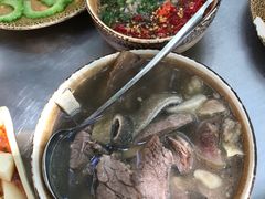 -汤锅大王(新平曹苏黄牛汤锅有限公司)