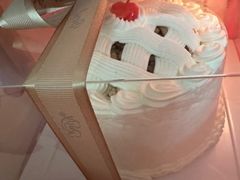 -红宝石·鲜奶小方·海派西点房(南丹店)