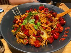 -风光老灶麻辣香锅(大成路翠微百货店)