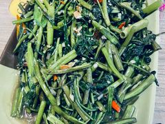 -东海岸人工湖美食村