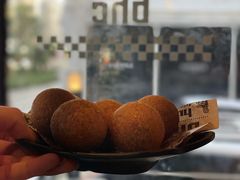 -BHC炸鸡(明洞总店)