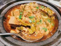 老坛手工酸菜焖黑豆腐-粤凤佬