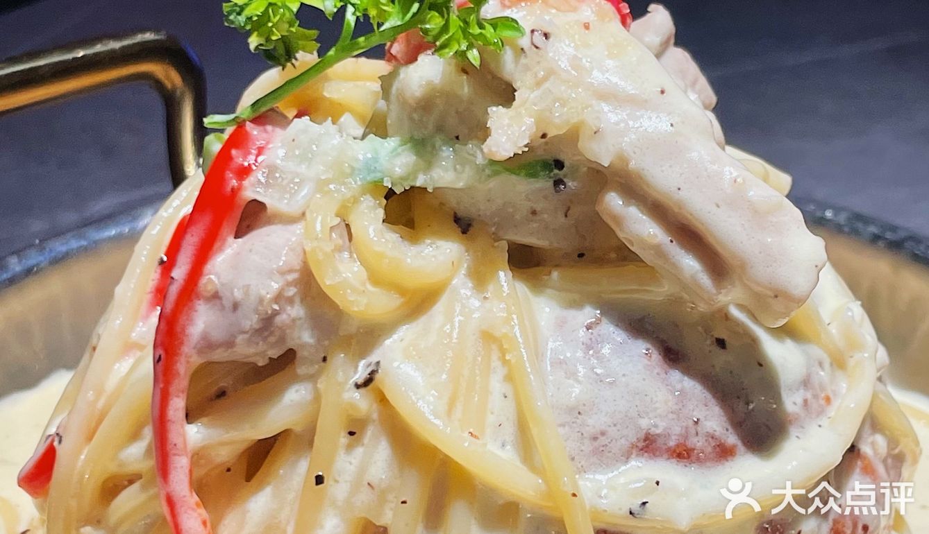 生吃一整只活章鱼⁉️杭州zui好吃韩料被我找到了‼️熔岩🐓好吃哭