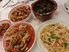 -堂瓦里·33年传统赣菜(第一街区店)