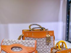 -COACH蔻驰(SKP男士店)