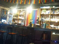-Mx.cocktail bar