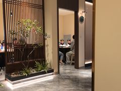 -高玛纳驴肉火烧(一世界店)