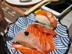 -金马门国际美食百汇(珞喻路店)