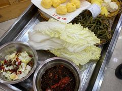 -屯老二农家铁锅炖·行业领军者(梅江店)