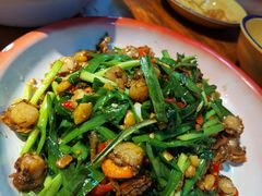 韭菜炒扇贝-老三样·美食研究中心(世贸路店)