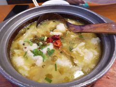 -周鱼小馆石锅酸菜鱼(活力汇店)