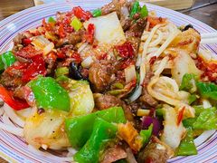 -歹歹的加个面过油肉拌面